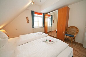 2 Schlafzimmer, Reisekinderbett, WLAN