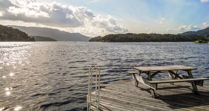 Stunning home in Hebnes with kitchen