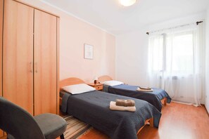 3 bedrooms, WiFi - Holiday apartment with terrace and air conditioning (Pješćana Uvala)
