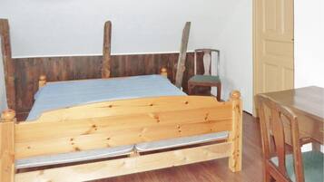 2 chambres, lit parapluie