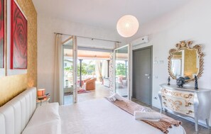 3 habitaciones y cuna de viaje 