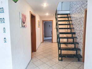 Unclassified image, 4 of 24, button