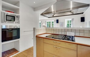 Réfrigérateur, surface de cuisson, lave-vaisselle, cafetiÚre-théiÚre