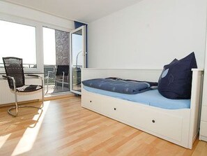 3 Schlafzimmer, Reisekinderbett, WLAN