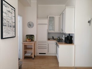 Frigorifero, microonde, forno, lavastoviglie