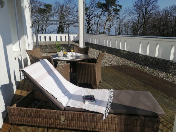 Imagen sin descripción, 1 de 10, botón