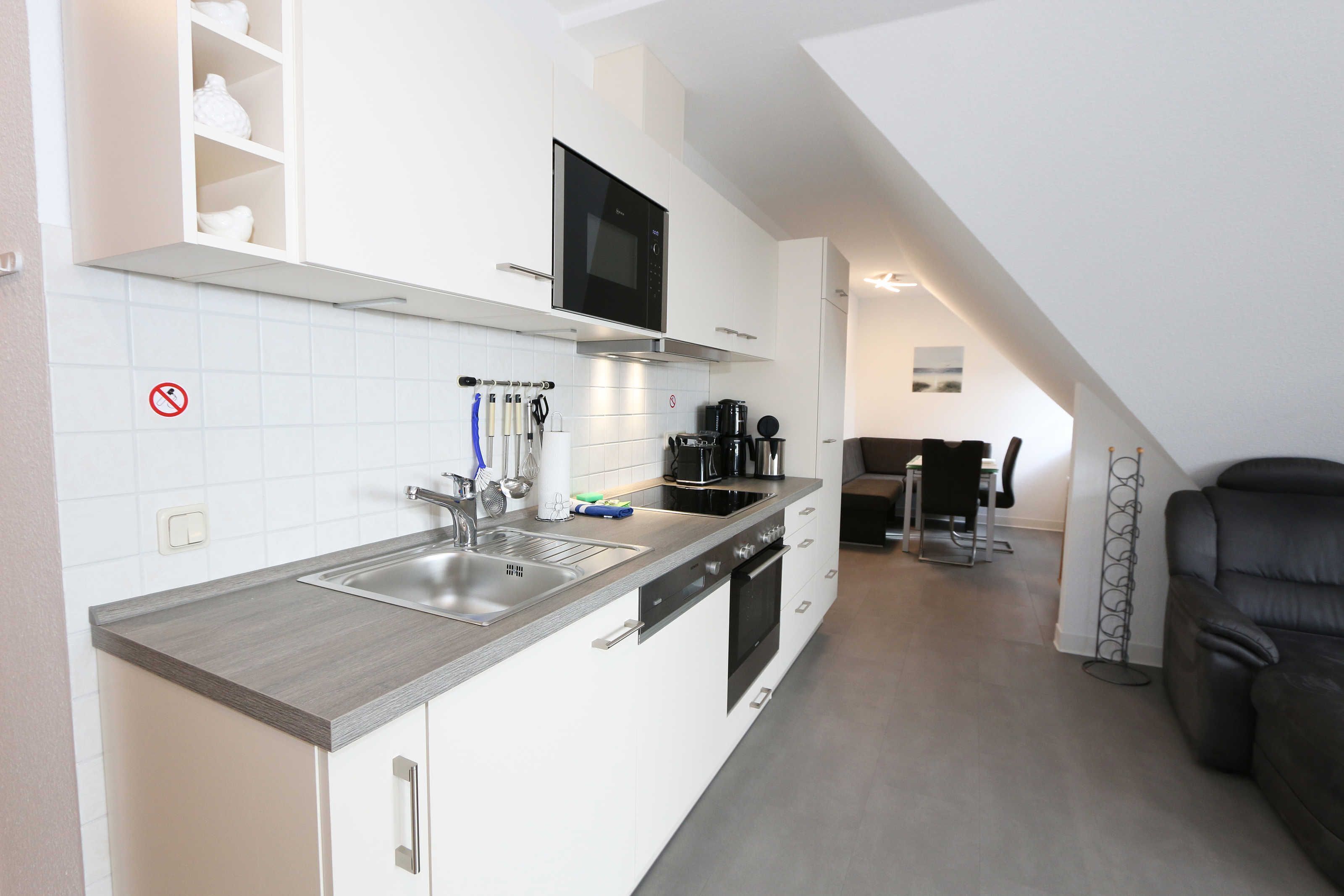 Kühlschrank, Mikrowelle, Ofen, Geschirrspüler