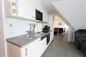 Køleskab, mikrobølgeovn, ovn, opvaskemaskine