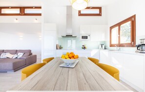 Kühlschrank, Herdplatte, Geschirrspüler