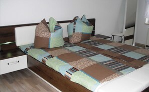 2 Schlafzimmer, Bettwäsche