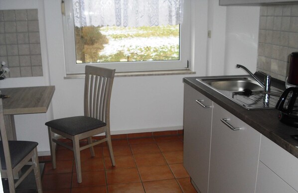 Fridge, microwave, oven, dishwasher