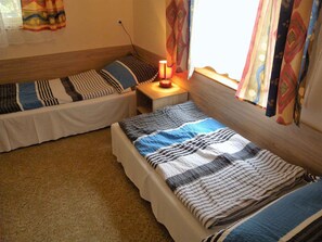 2 間睡房、上網