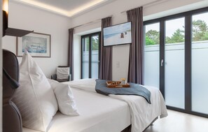 2 bedrooms, WiFi (free), bed sheets - Cozy apartment in Binz with outdoor swimming pool (Prora/Rügen)