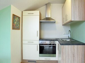 Refrigerador, horno y lavavajillas
