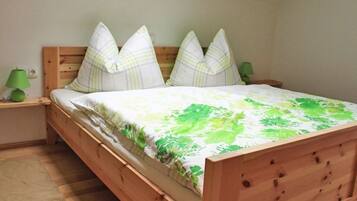 3 多间卧室、WiFi、床单