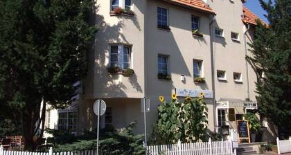 Single room - Pension, Café & Restaurant Am Krähenberg