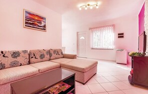 TV - Lovely apartment in Dobrinj with WiFi (Dobrinj)