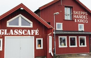 Exterior - Gorgeous home in Mollösund with kitchen (Mollösund)