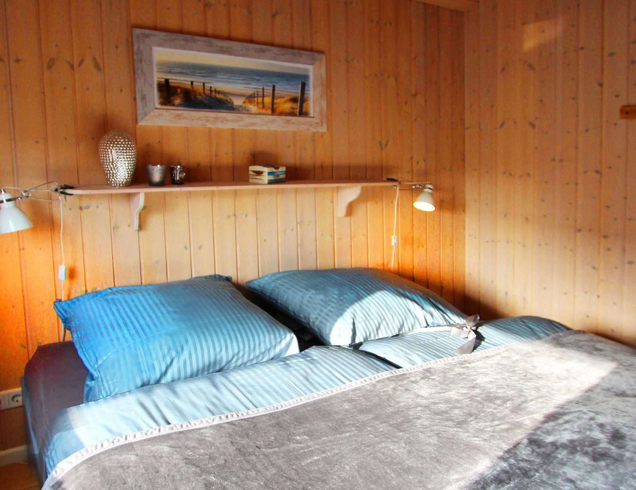 3 bedrooms, travel crib, WiFi