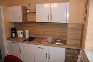 Kühlschrank, Mikrowelle