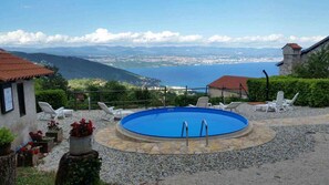 Pool - Holiday home with sea view and pool (Dobreć)