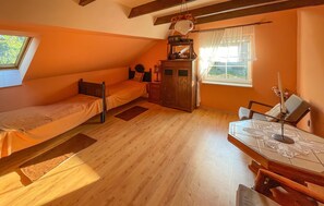 4 habitaciones y cuna de viaje 