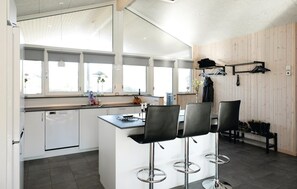 Kühlschrank, Herdplatte, Geschirrspüler