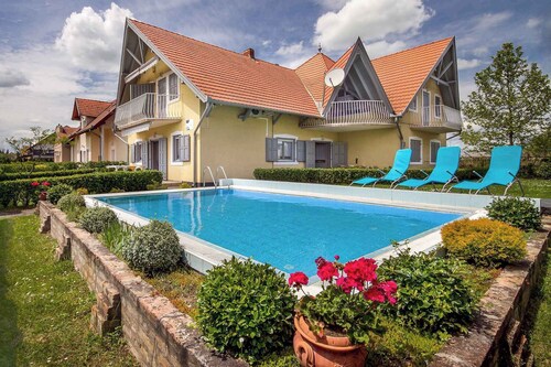 Studio 50 m from the shore of Lake Balaton, with pool
