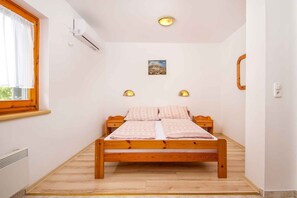 1 habitación, cuna de viaje y acceso a internet