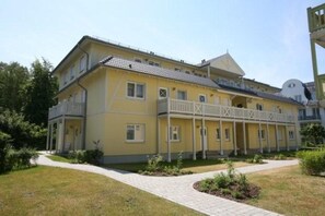 Exterior - (210) 2-room apartment - apartment house Villa Laura (Kühlungsborn)