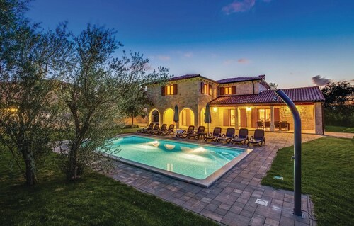 Beautiful home in Turcic with WiFi