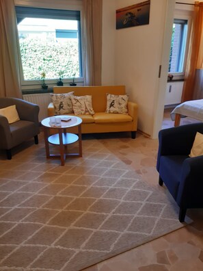 Unclassified image, 2 of 9, button