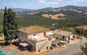 Exterior - Beautiful apartment in Pomarance (Pomarance)