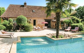 Pool - 3 bedroom nice home in Fleurac (Fleurac)