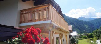 Design appartements der steinadler - The Golden Eagle