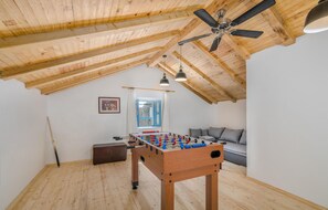 Spielezimmer