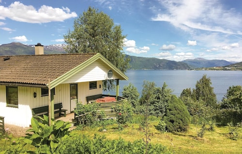 2 bedroom beautiful home in Balestrand