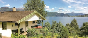 2 bedroom beautiful home in Balestrand