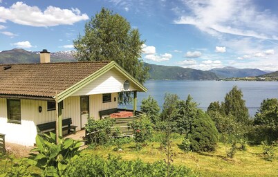 2 bedroom beautiful home in Balestrand