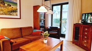 Unclassified image, 2 of 11, button