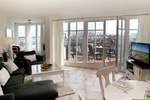 Unclassified image, 4 of 8, button - (410) 3 room apartment - apartment block "Atlantic" (Kühlungsborn)