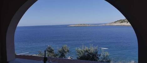 Vue depuis lâhĂ©bergement