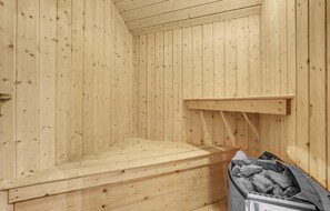 Sauna - Awesome home in Væggerløse with kitchen (Væggerløse)