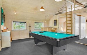 Spielezimmer