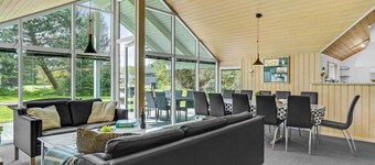 Awesome home in Væggerløse with kitchen