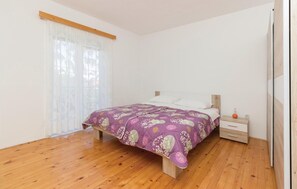 6 dormitorios, wifi gratis, ropa de cama