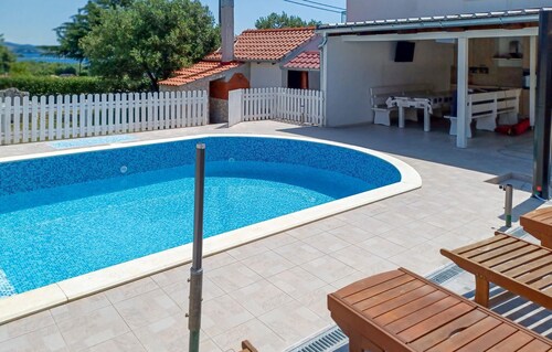 Gorgeous home in Kraj