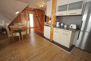 Køleskab, mikrobølgeovn, ovn, opvaskemaskine