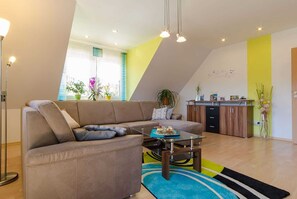 TV - Vacation apartment Lahner (Königsfeld)