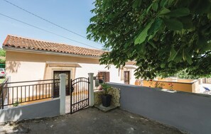 Exterior - Gorgeous home in Labin (Labin)
